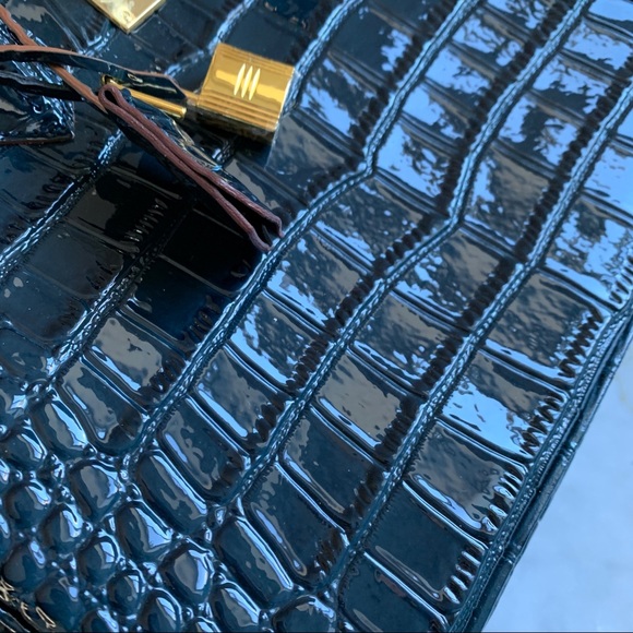 Fashion Navy Leather HandBag Gold Lock - Picture 9 of 10